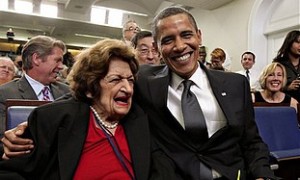 Obama+and+Helen+Thomas.jpg